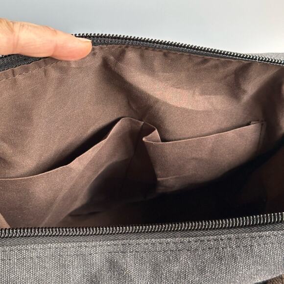 K2 Classic Dark Grey Brown Trim Light Travel Carry All - Picture 8 of 10